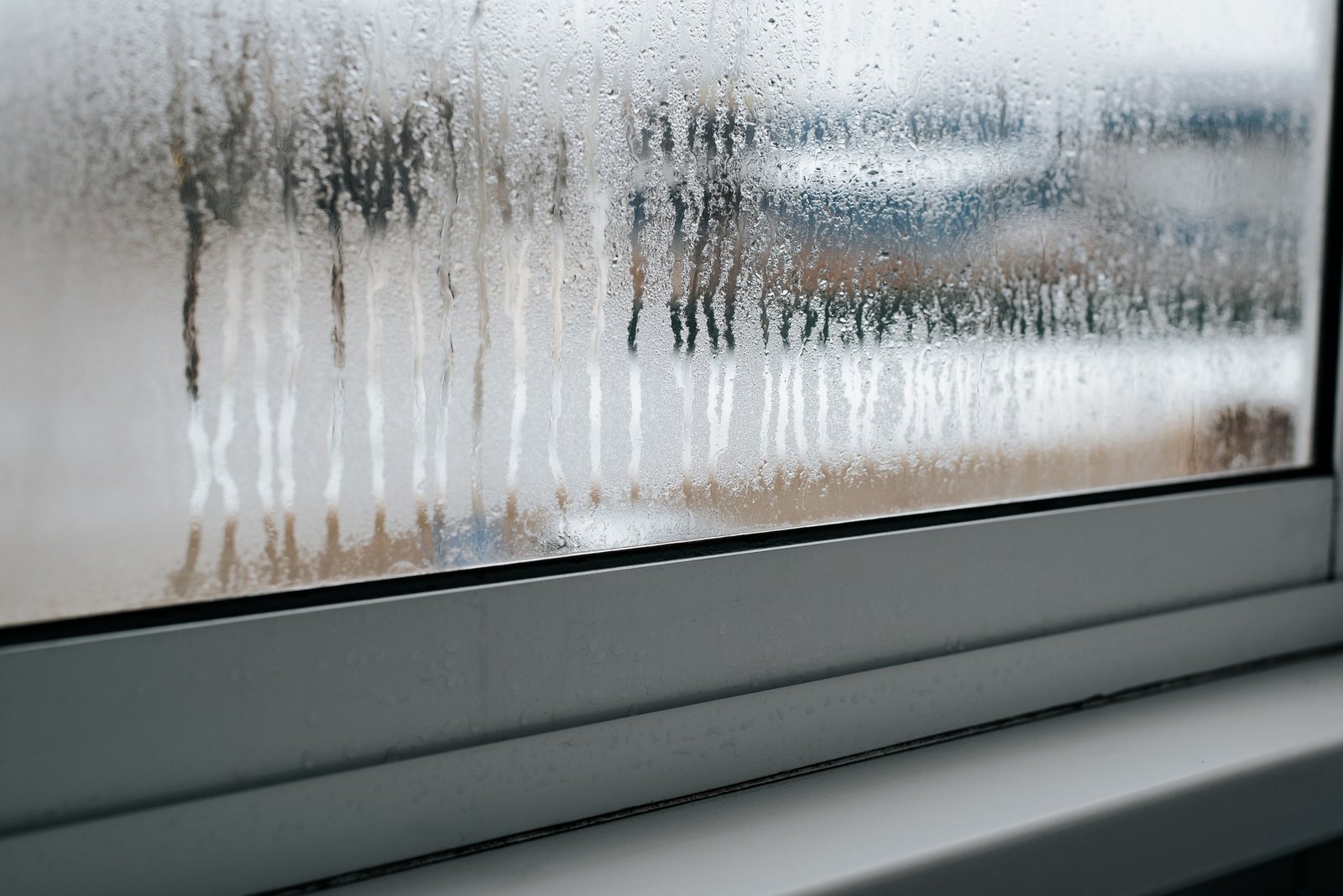 Kondenswasser am Fenster trotz Lüften
